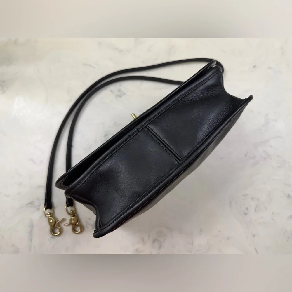 Vintage Coach Convertible Clutch style102 Turnlock Crossbody - Made in USA - Picture 5 of 12